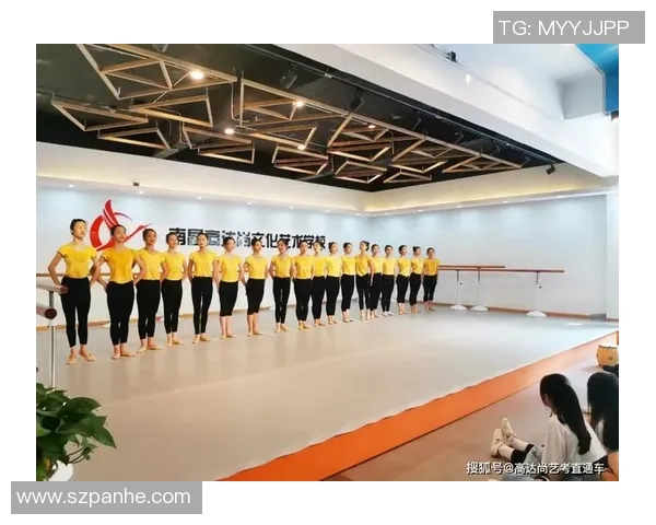 杨军专访:从街头到舞台的蜕变与坚持的舞蹈人生回顾 杨军专访:从街头到舞台的蜕变与坚持的舞蹈人生回顾